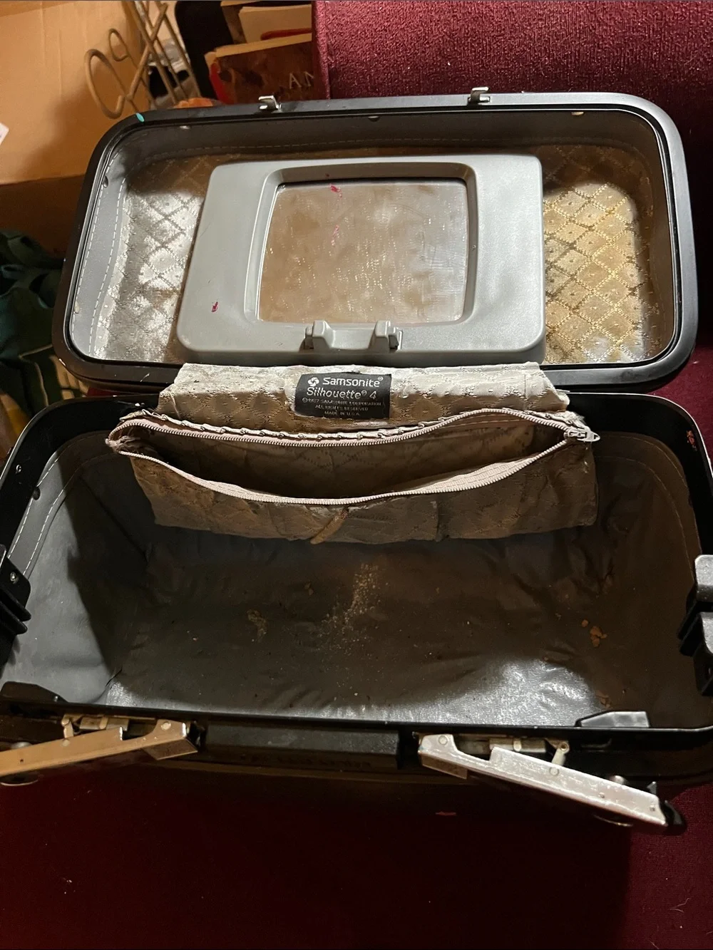 Samsonite Hard Shell train Case with Chrome Accents as is